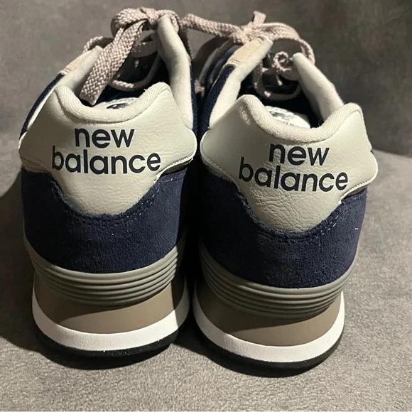 New Balance Men’s Sneakers 574 Navy Size 11.5 US - Picture 10 of 12